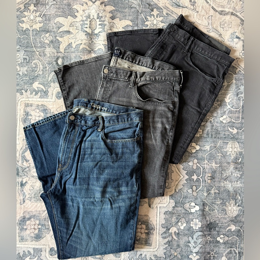 THREE Pairs EUC Men’s GAP Jeans All Size 42x32